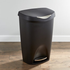 Umbra Brim Black Step Can Umbra Brim Black Step Can